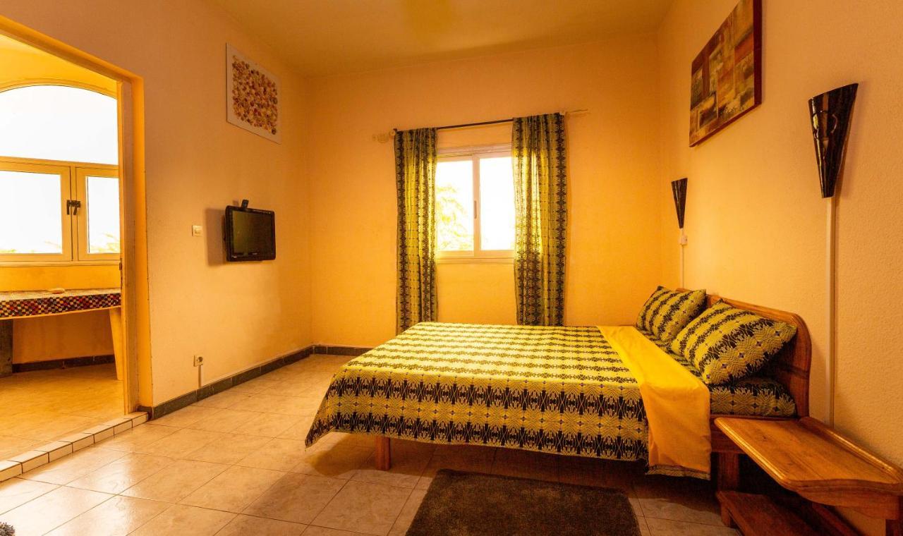 סאלי פורטודל Auberge Africa Thiossane מראה חיצוני תמונה