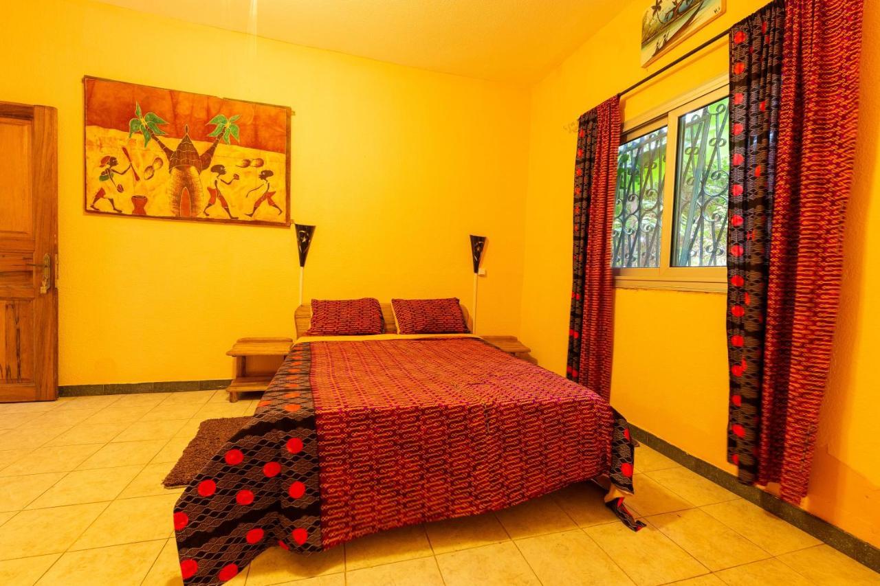 סאלי פורטודל Auberge Africa Thiossane מראה חיצוני תמונה