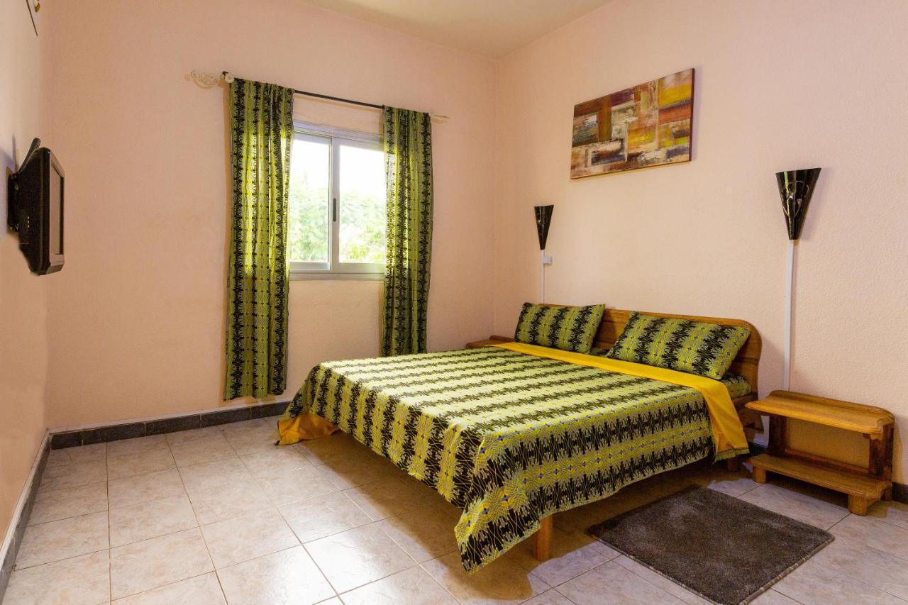 סאלי פורטודל Auberge Africa Thiossane מראה חיצוני תמונה