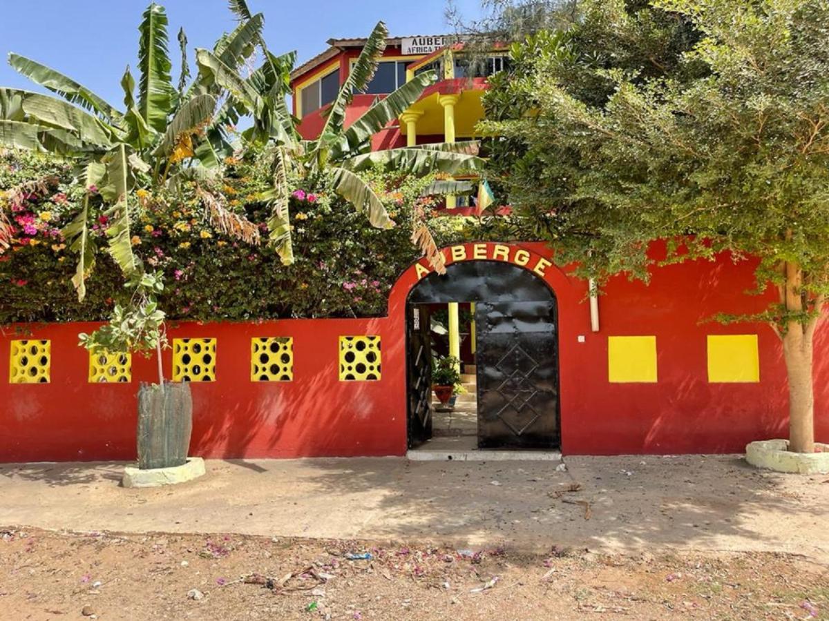 סאלי פורטודל Auberge Africa Thiossane מראה חיצוני תמונה