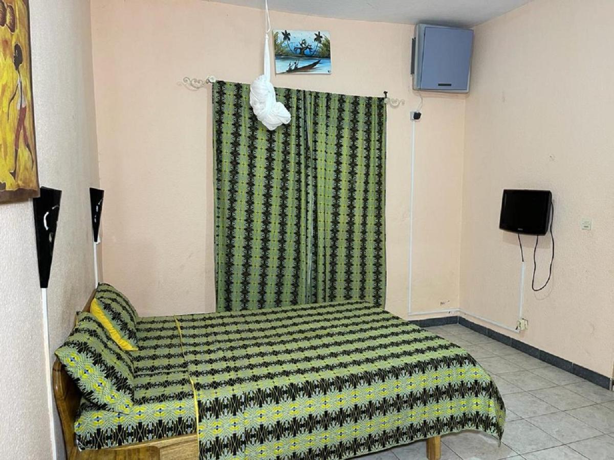סאלי פורטודל Auberge Africa Thiossane מראה חיצוני תמונה